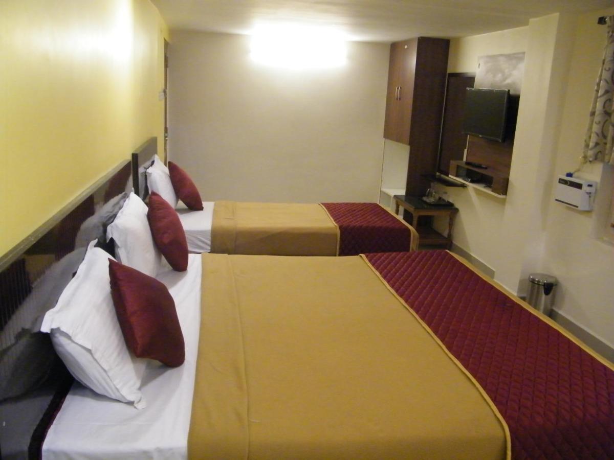 The White House Residency Hotel Chennai Exterior foto